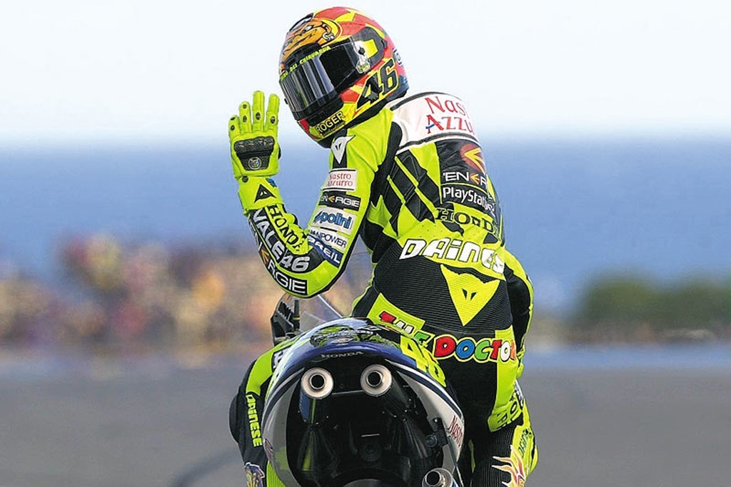 Rossi Valentino Yamaha: Paixão por velocidade e vitórias inesquecíveis!