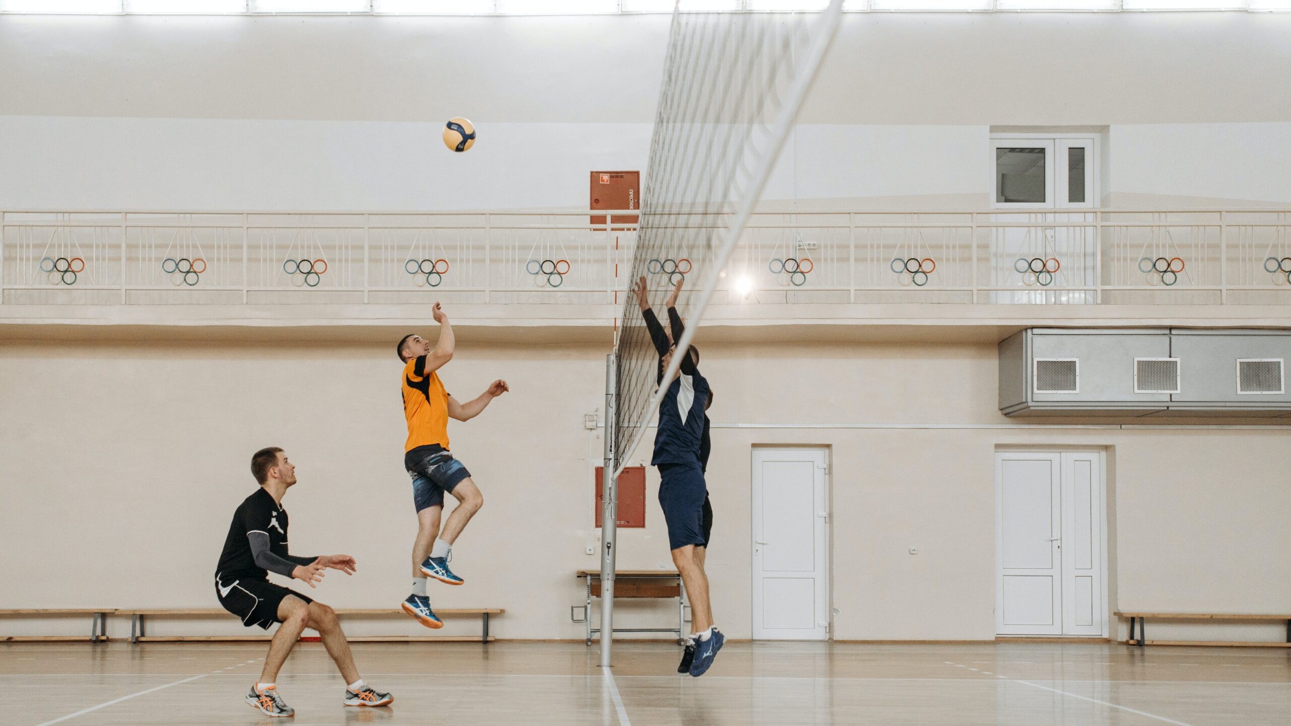 Entenda tudo sobre voleibol altura da rede e melhore seu jogo!