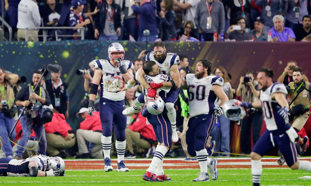 Quem ganhou o 51st Super Bowl? Saiba tudo sobre a vitória histórica do New England Patriots!