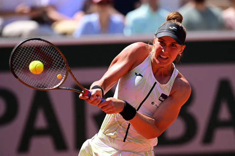 Quem é a Bia Haddad que está jogando em Wimbledon? Conheça a tenista brasileira!