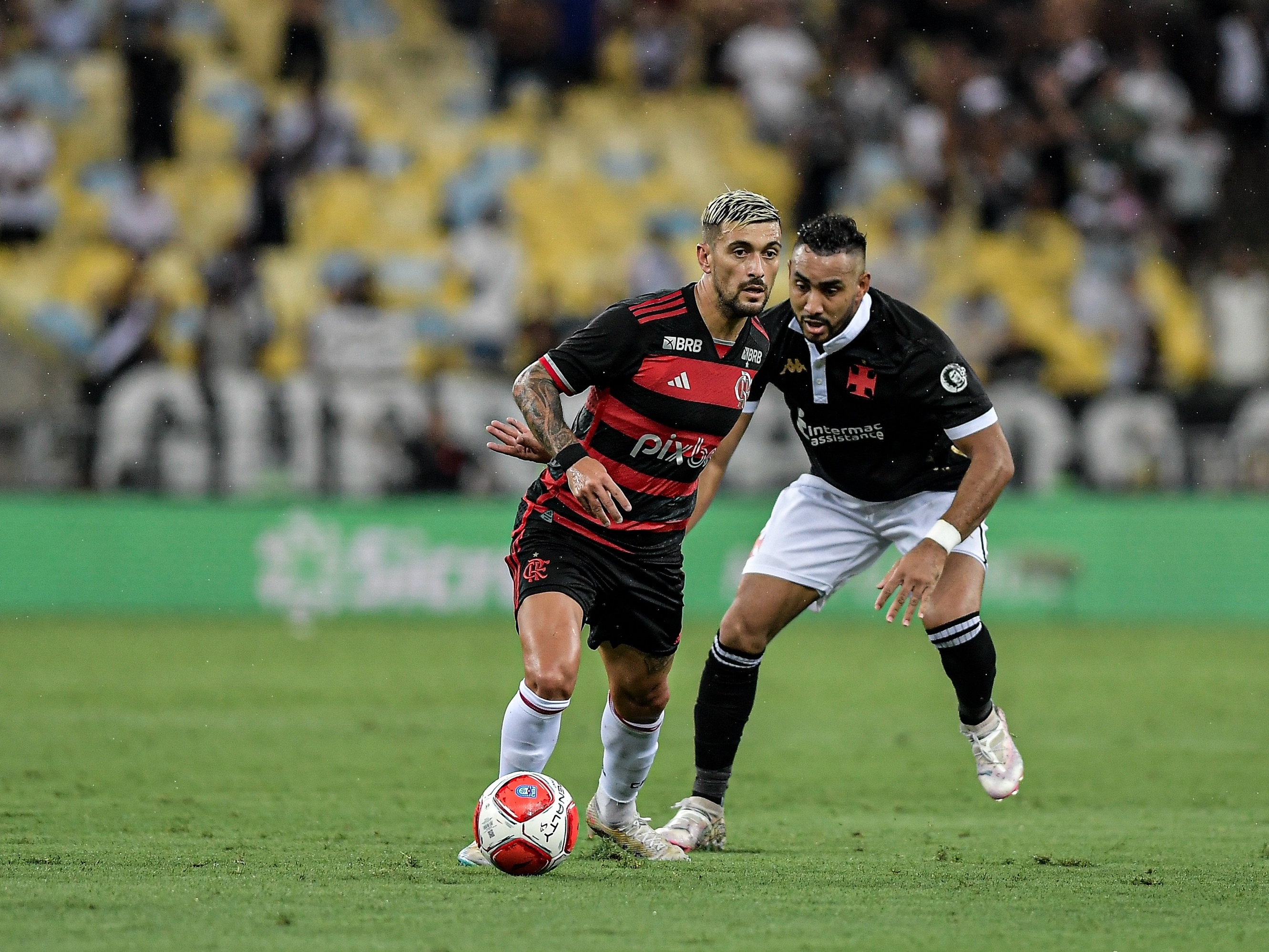 Vasco x Flamengo minuto a minuto: Quem vai levar a melhor no Maracanã?