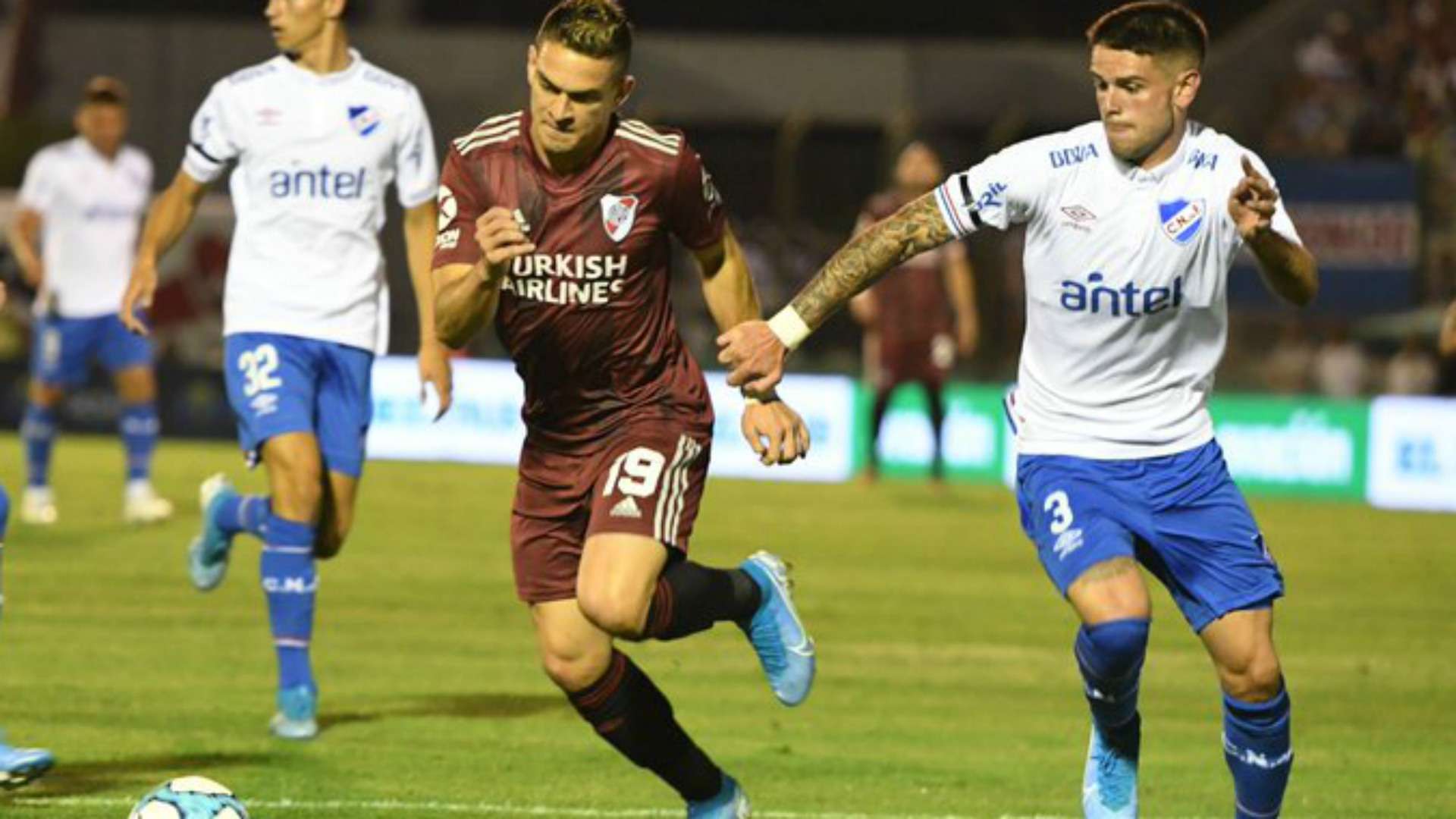 Escalações de river plate x club nacional de football: saiba onde ver online!