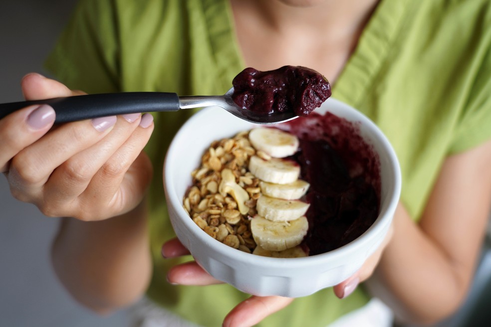 Quais são os principais alimentos que dão energia? Confira a lista essencial agora!