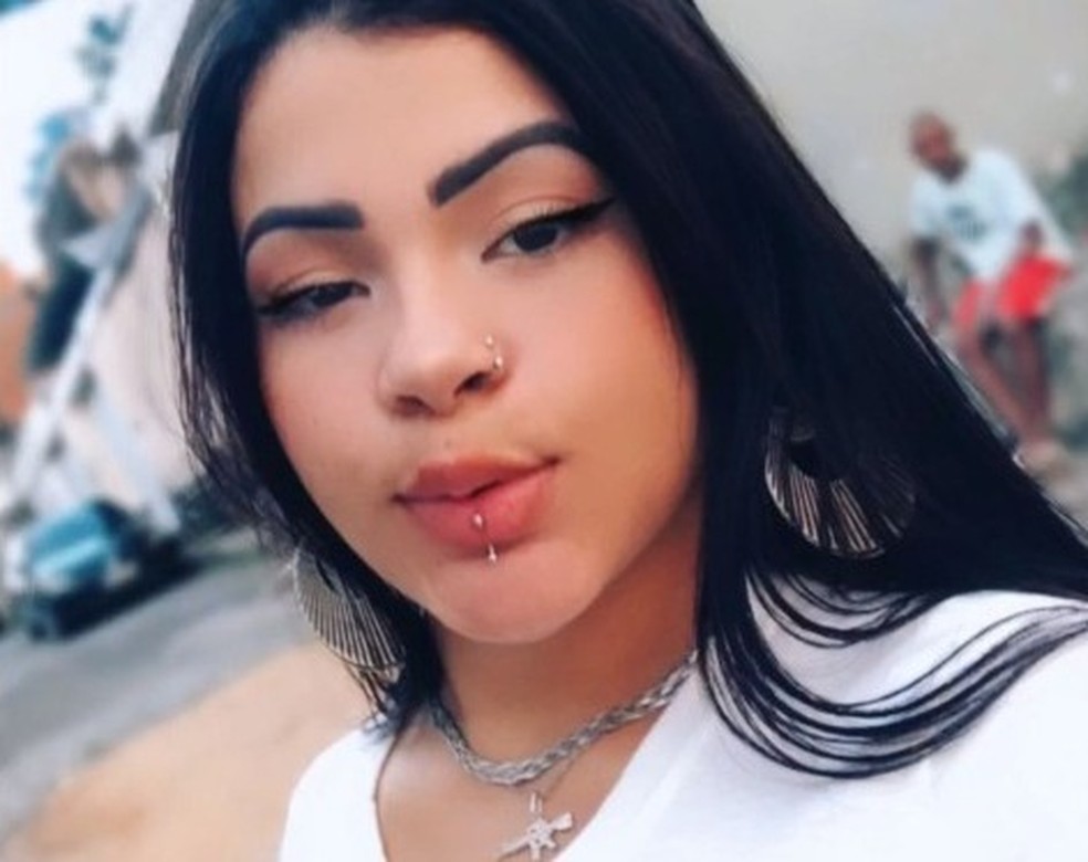 Quem é Bruninha Costa? Descubra agora a história da influencer famosa.