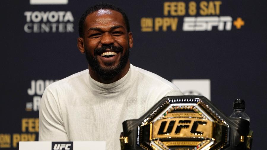 GOAT do UFC: Top 5 lutadores que marcaram a história!