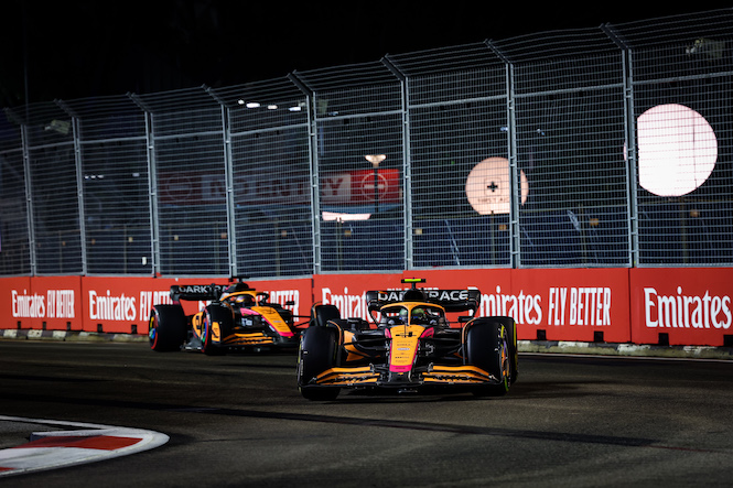 Relembrando a Ferrari F 12020: Os desafios e momentos marcantes da equipe na temporada.