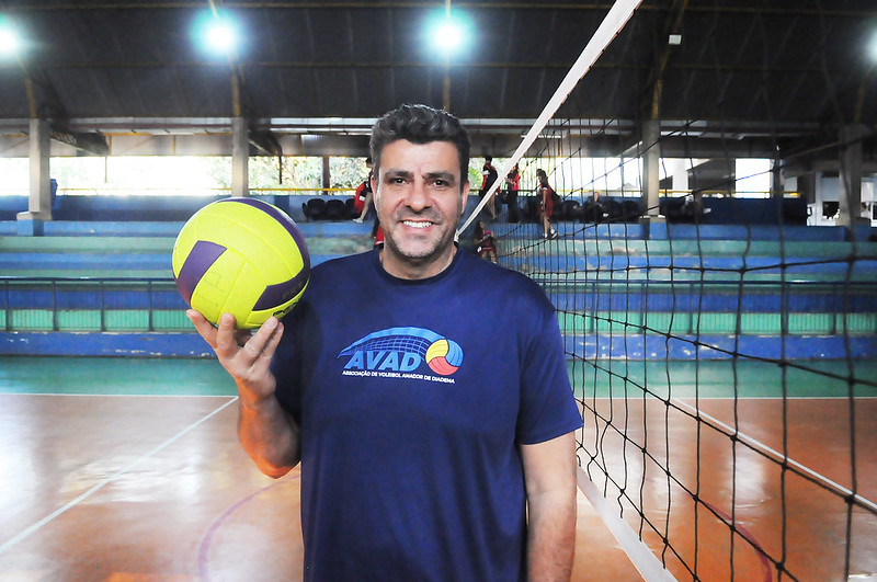 Entrevista exclusiva com Douglas Chiarotti: Carreira e novidades!