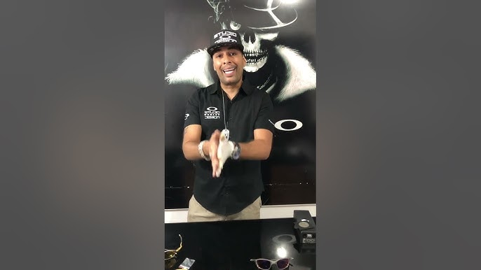 Oakley Double X vale a pena? Conheça os motivos desse óculos ser tão famoso.