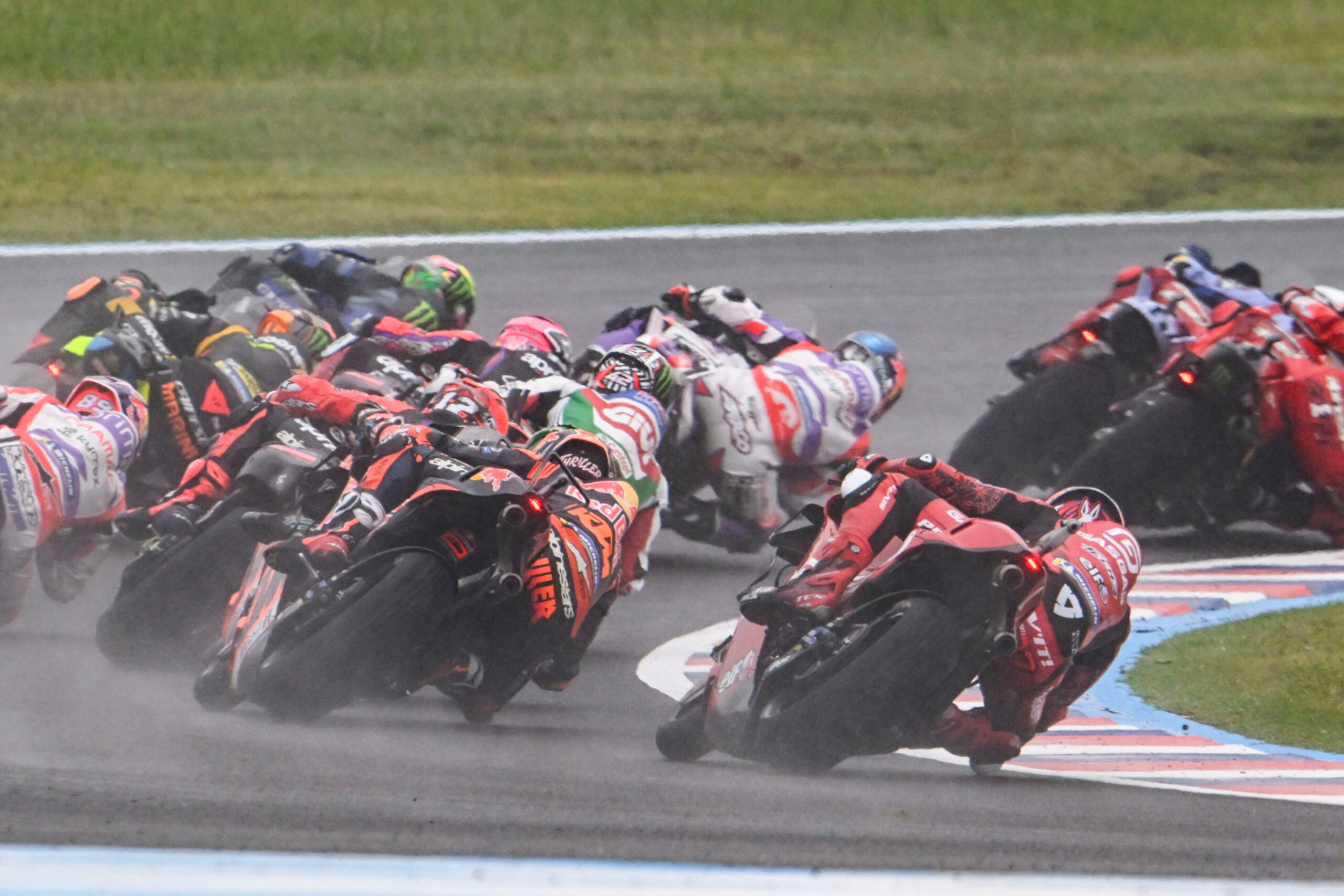 MotoGP: Descubra os melhores horários para assistir às corridas!