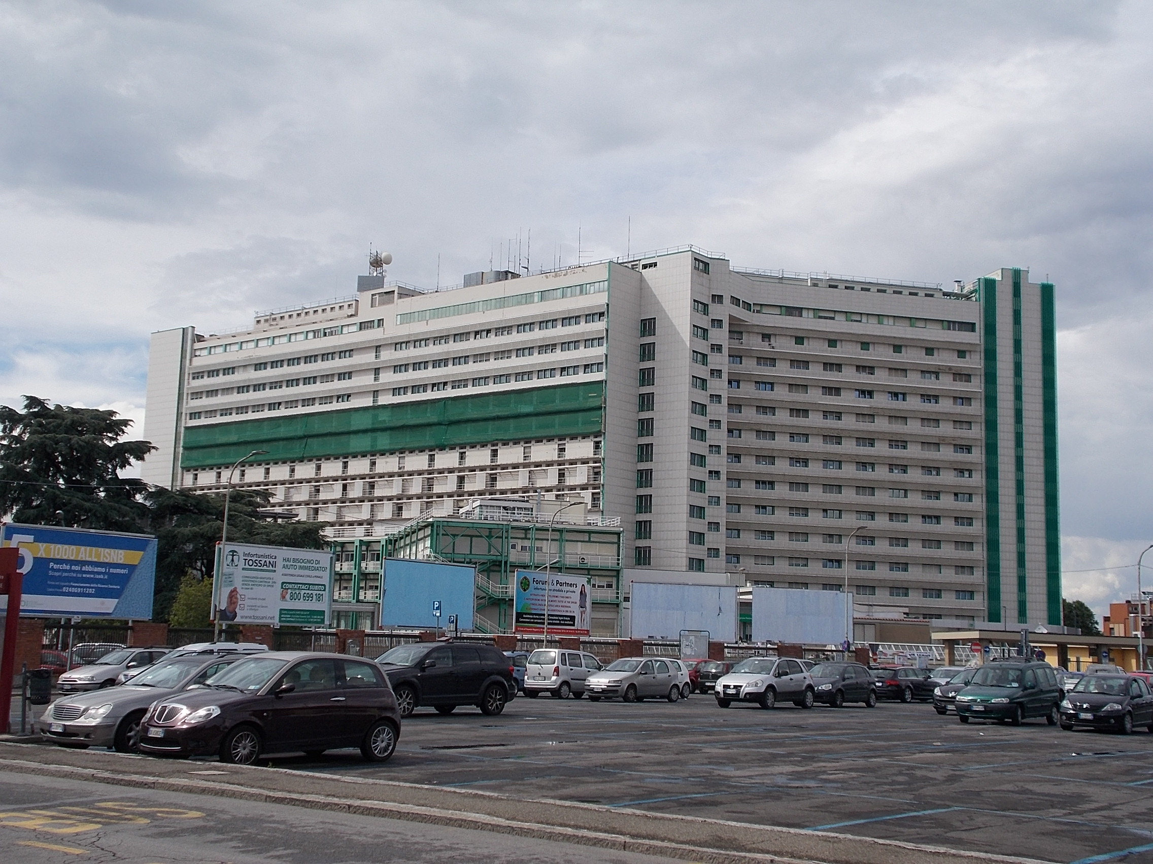 Hospital Maggiore Bologna: que serviços tem? Saiba tudo sobre as especialidades.