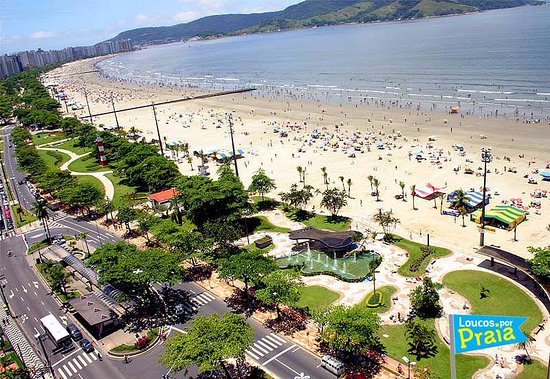 Onde se hospedar perto da Praia Boqueirão Santos barato?