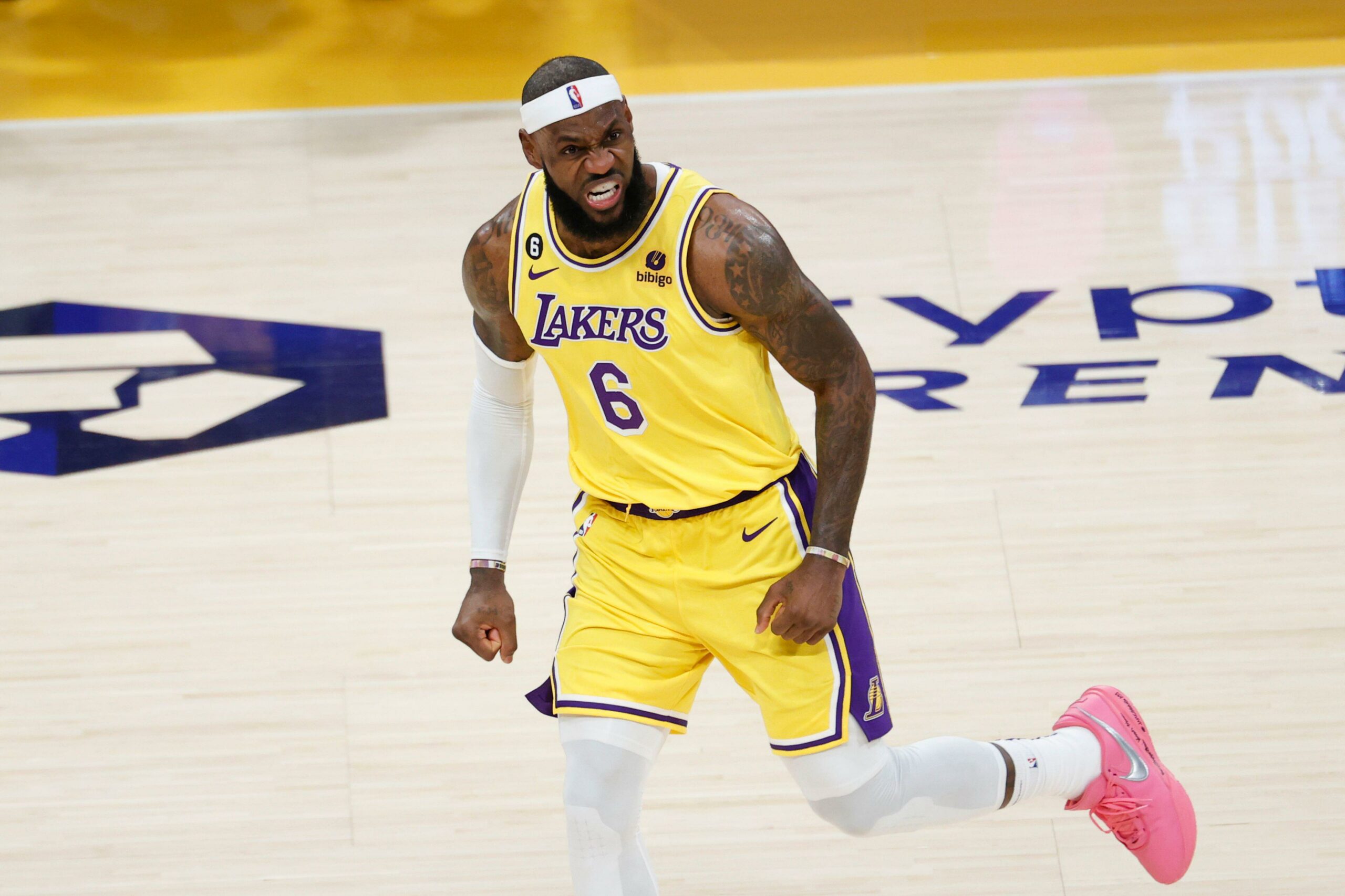 estrelas dos lakers conheça os tops! (história e carreira)