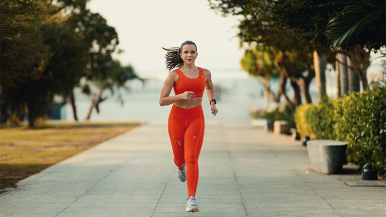 Mulher no esporte como começar? Guia passo a passo para iniciantes!