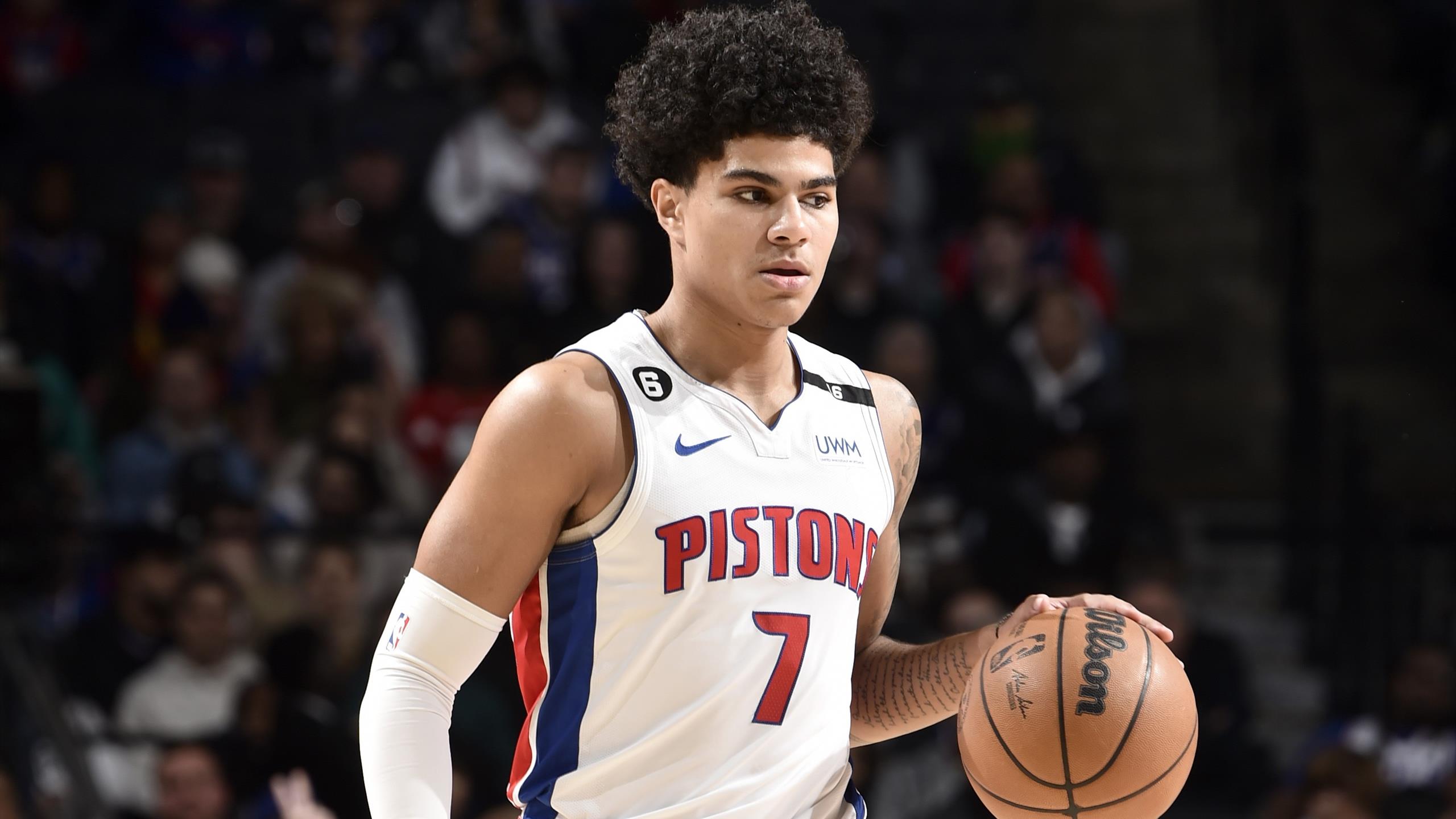 Hayes nba vale a pena conhecer? Análise profunda do desempenho desse jogador!